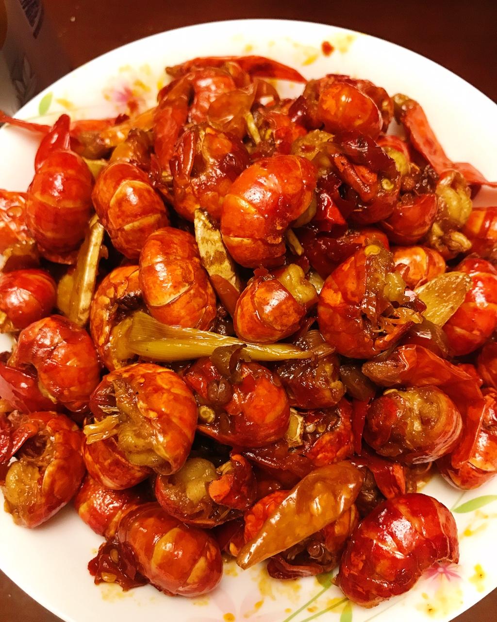 灯泡妈做的麻辣小龙虾之香辣虾球