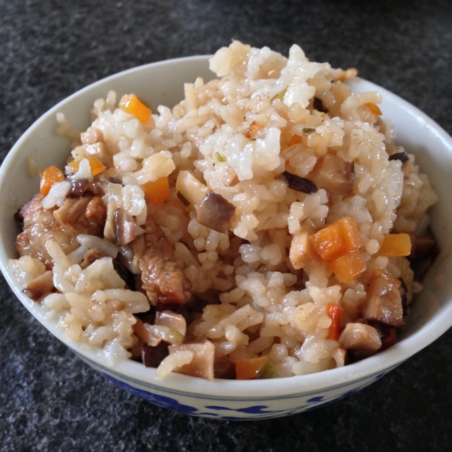 喷香排骨焖饭（爆好吃）