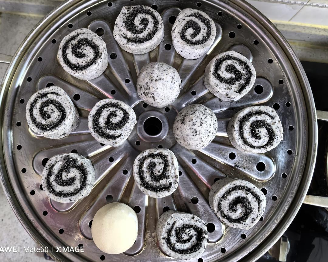 黑芝麻花生卷馒头