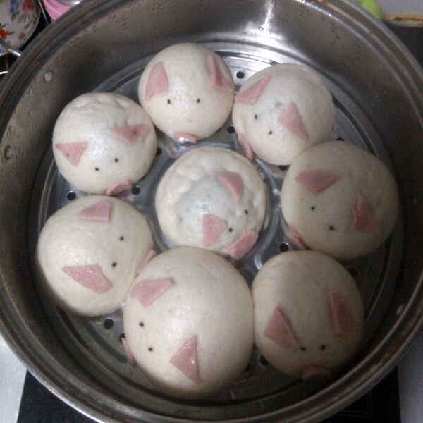 可爱的小猪豆沙包