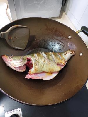 红烧桂鱼的做法 步骤2
