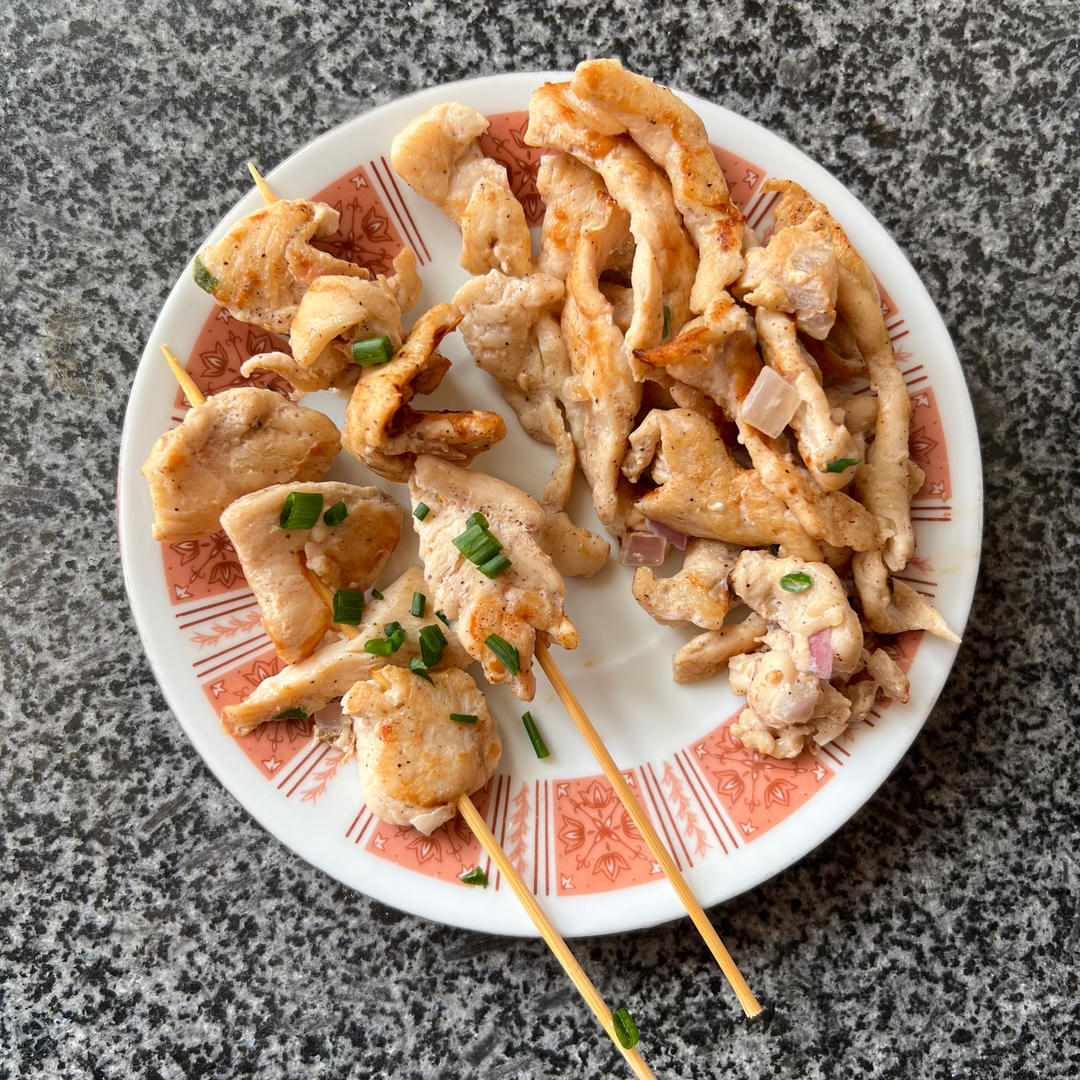 🐣没错，这就是放学后的里脊肉串本串啦