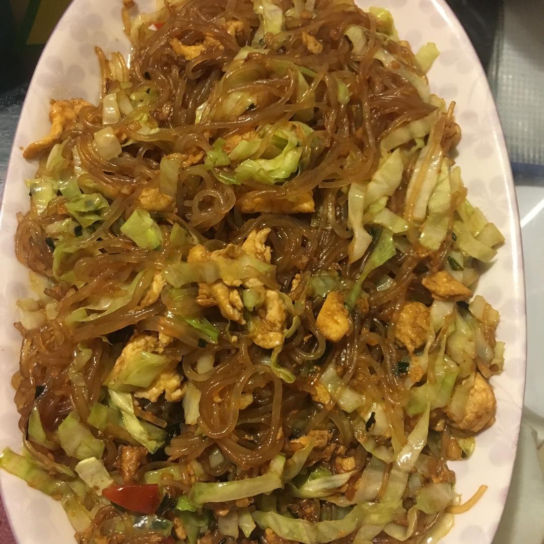 包菜粉丝炒鸡蛋