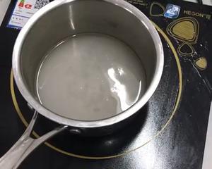 韩式裱花一一奶油霜的做法 步骤2
