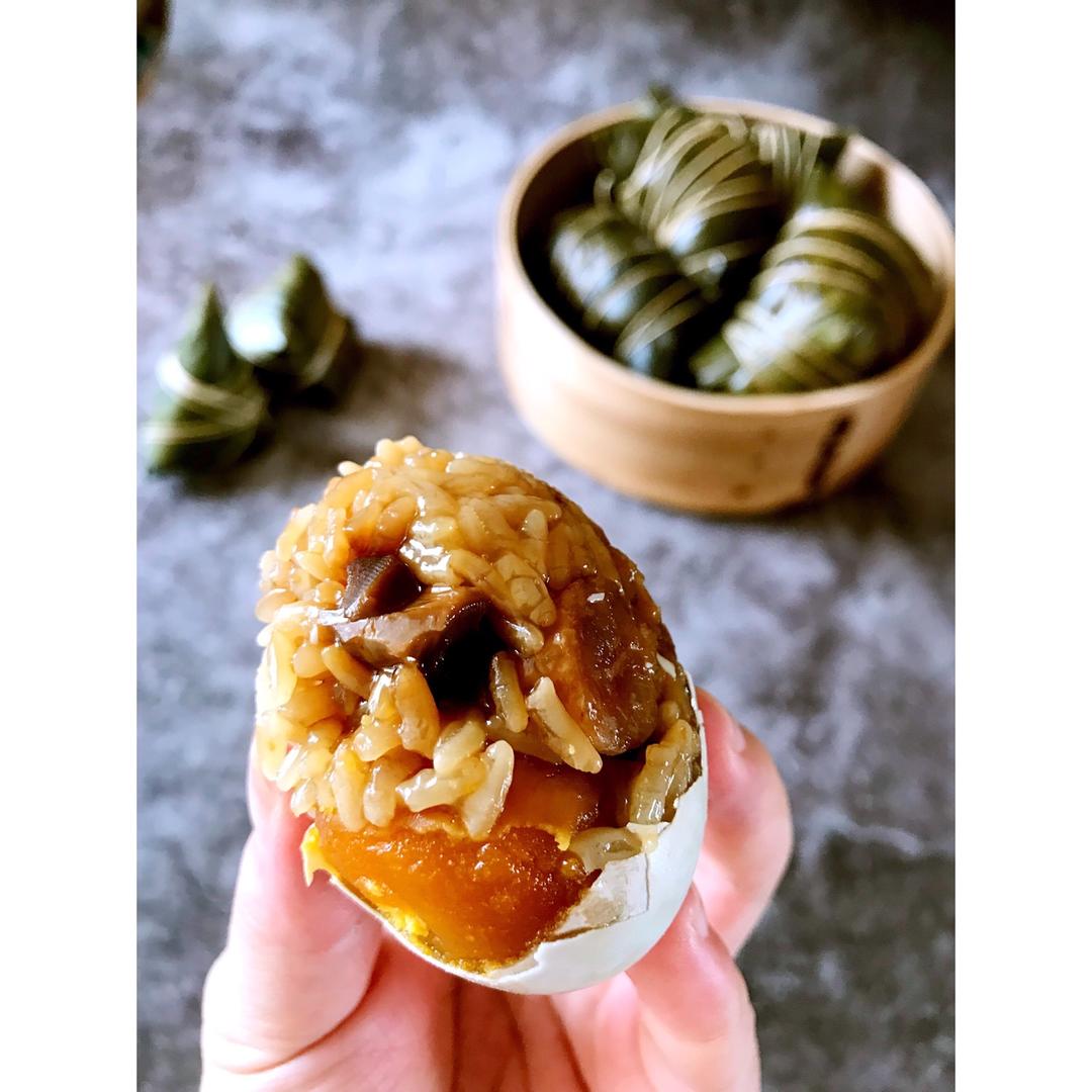 排骨腊肠蛋黃香菇粽—霸王粽