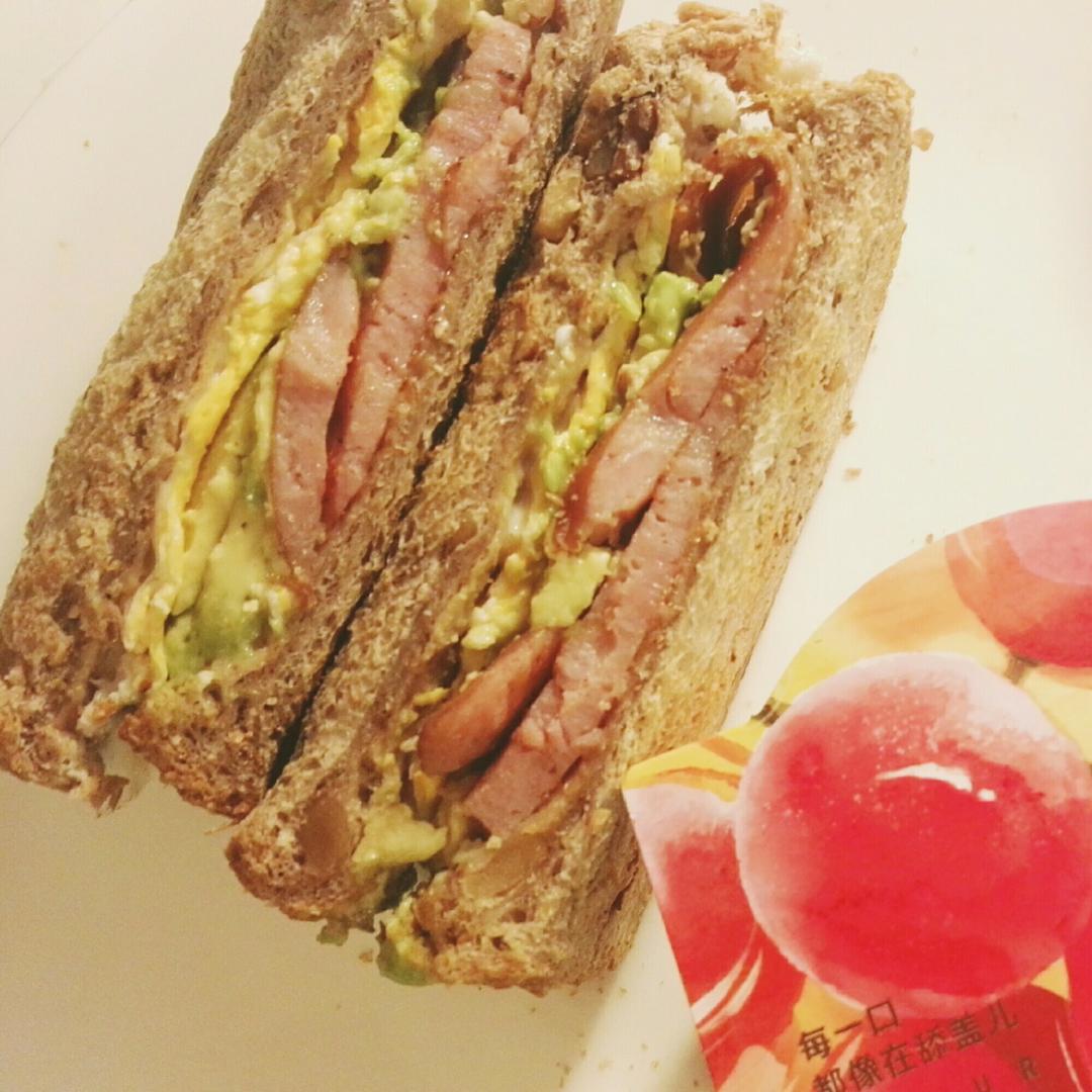牛油果早餐三明治 Avocado Breakfast Toasted Sandwich