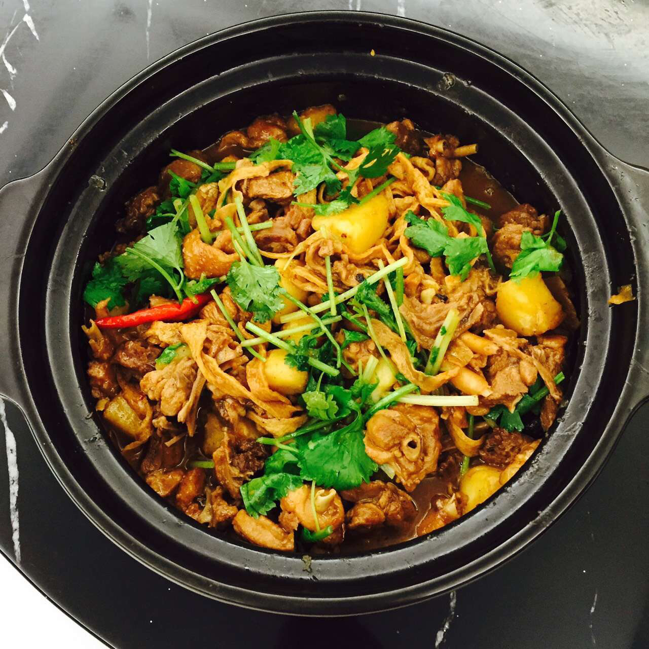 土豆沙茶酱焖鸭