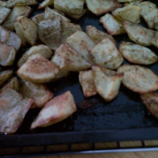 黑椒烤土豆片的做法