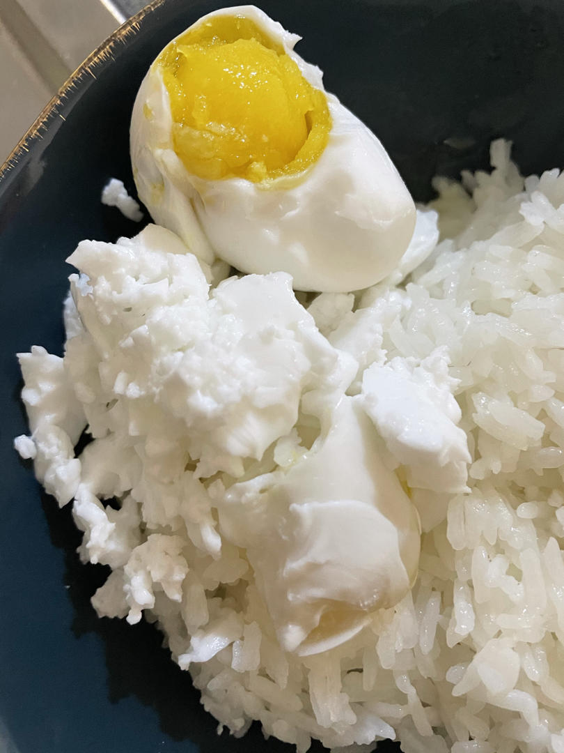 流油起沙的咸鸭蛋