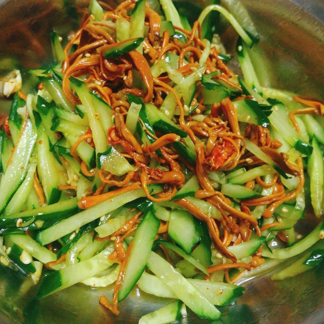 美味凉拌虫草花
