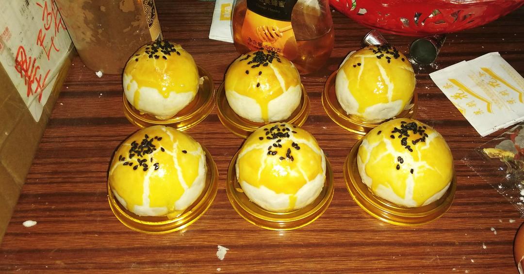 蛋黄酥~紫薯、抹茶、原味~花好月圆，中秋快乐~内附一次做六色蛋黄酥方法~