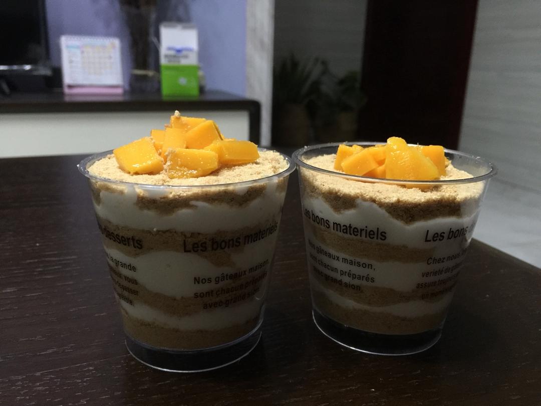 简单的木糠杯