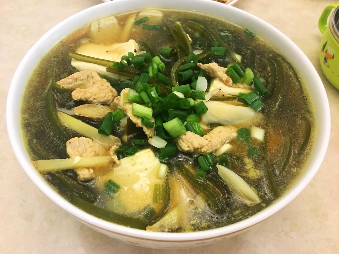 海带豆腐汤