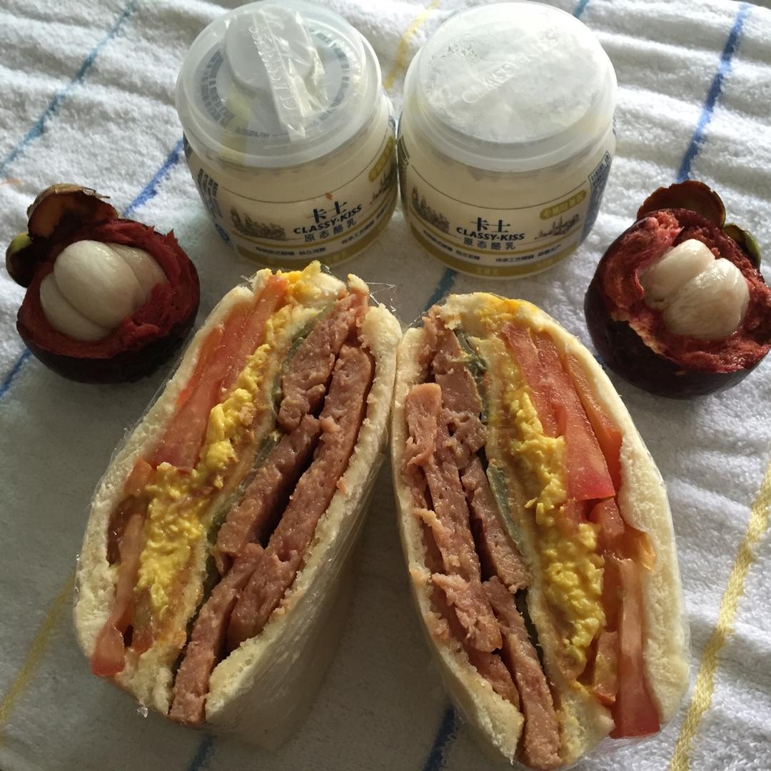 如何做超厚的沼三明治~详细tip！牛油果鸡蛋午餐肉三明治~