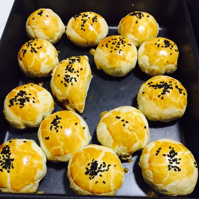 泳式鲜肉榨菜月饼