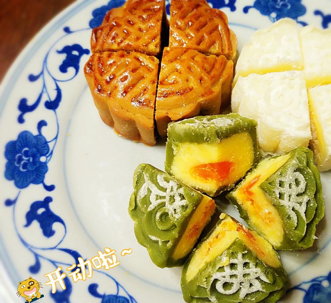 广式月饼——蛋黄莲蓉月饼