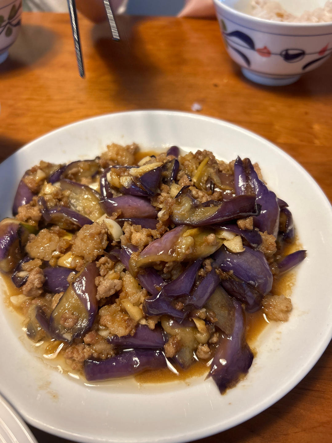 不会变黑的肉末茄子特别废饭