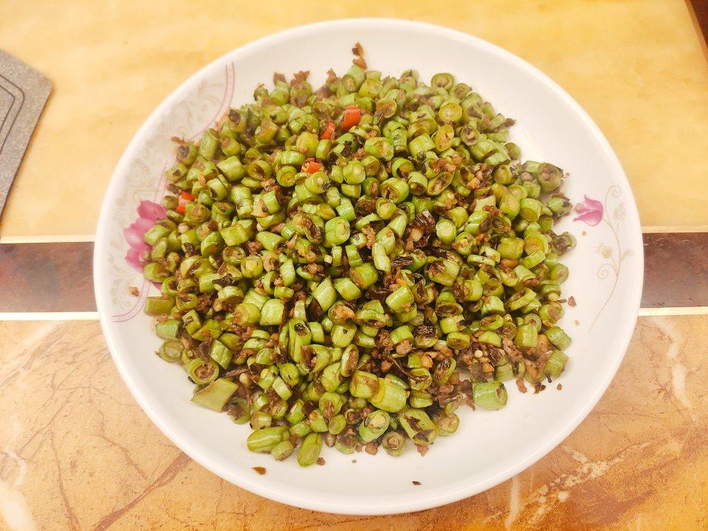 厨师长教你：“豆角炒肉末”的家常做法，非常下饭赶紧收藏