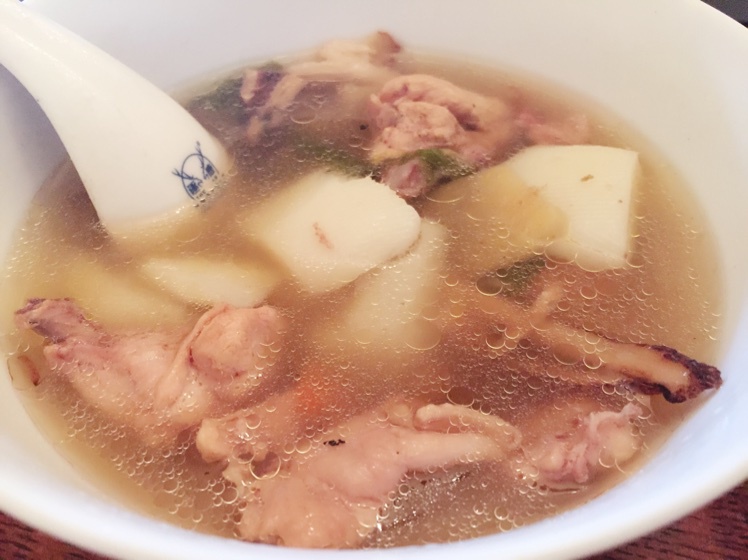 山药炖鸡汤