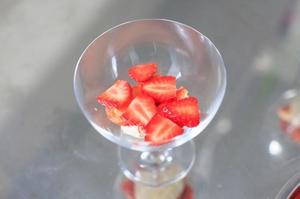 草莓提拉米苏的做法 步骤11