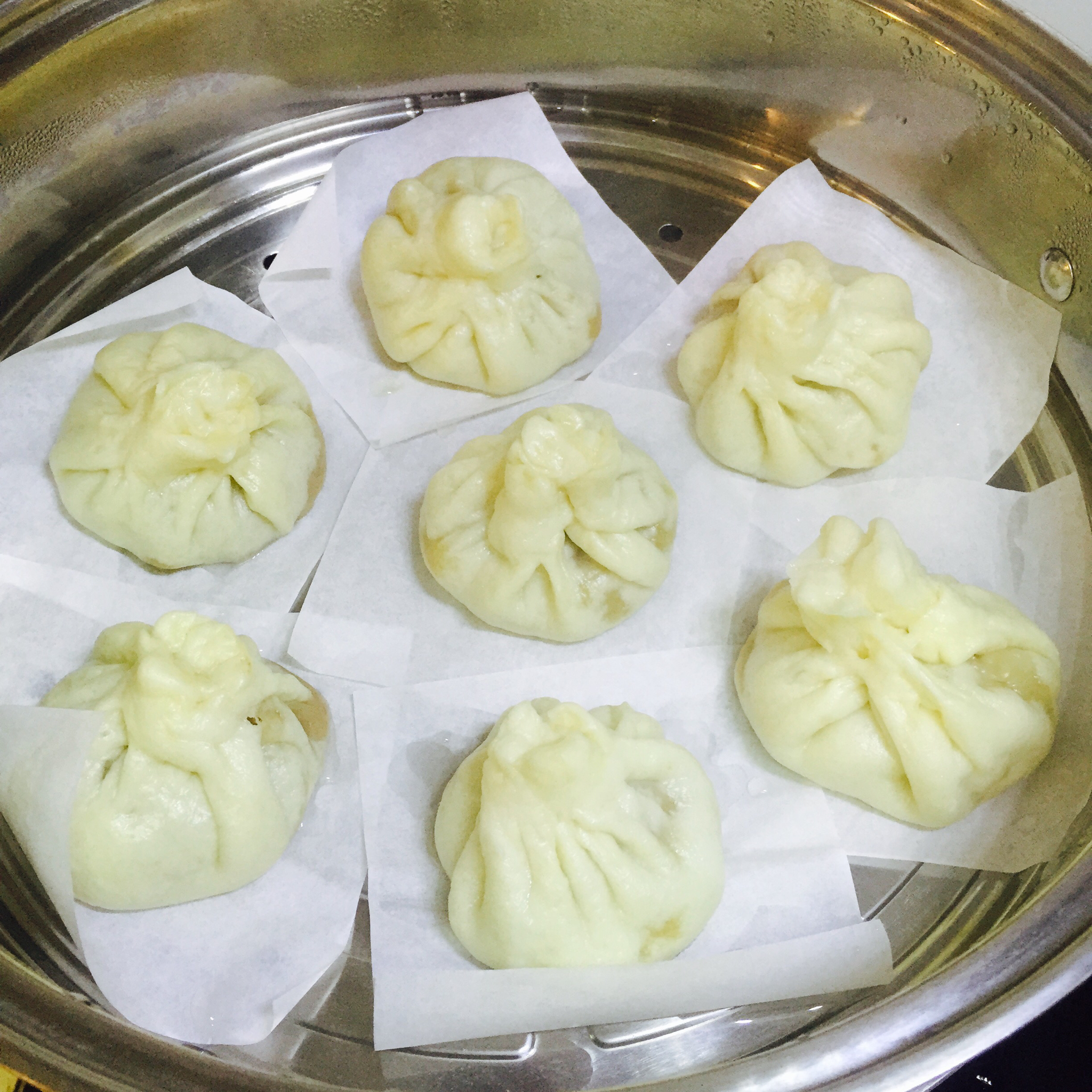 肉包子,杠杠的