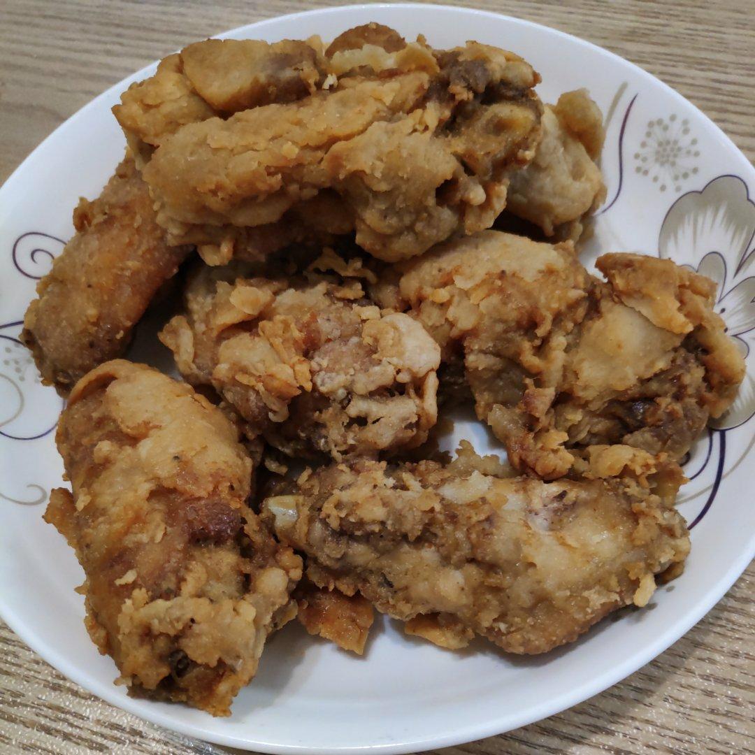 炸鸡翅（简易低配版无需炸鸡粉，无需面包糠，家常调料制作，家人吃不停😋，2.29日再次更新）