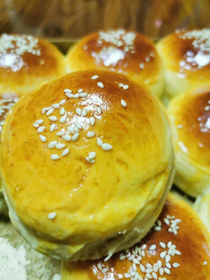 🥛超简单快手，柔软拉丝，一次发酵，牛奶小餐包