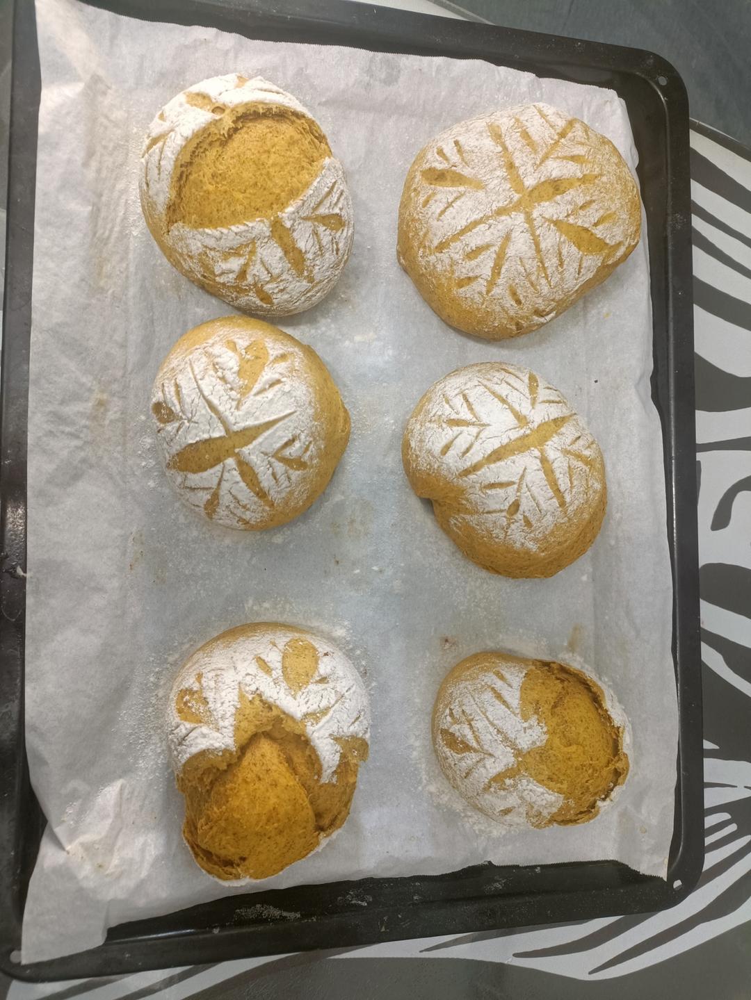 🌼全麦｜南瓜｜麻薯乳酪花朵软欧面包｜软糯拉丝