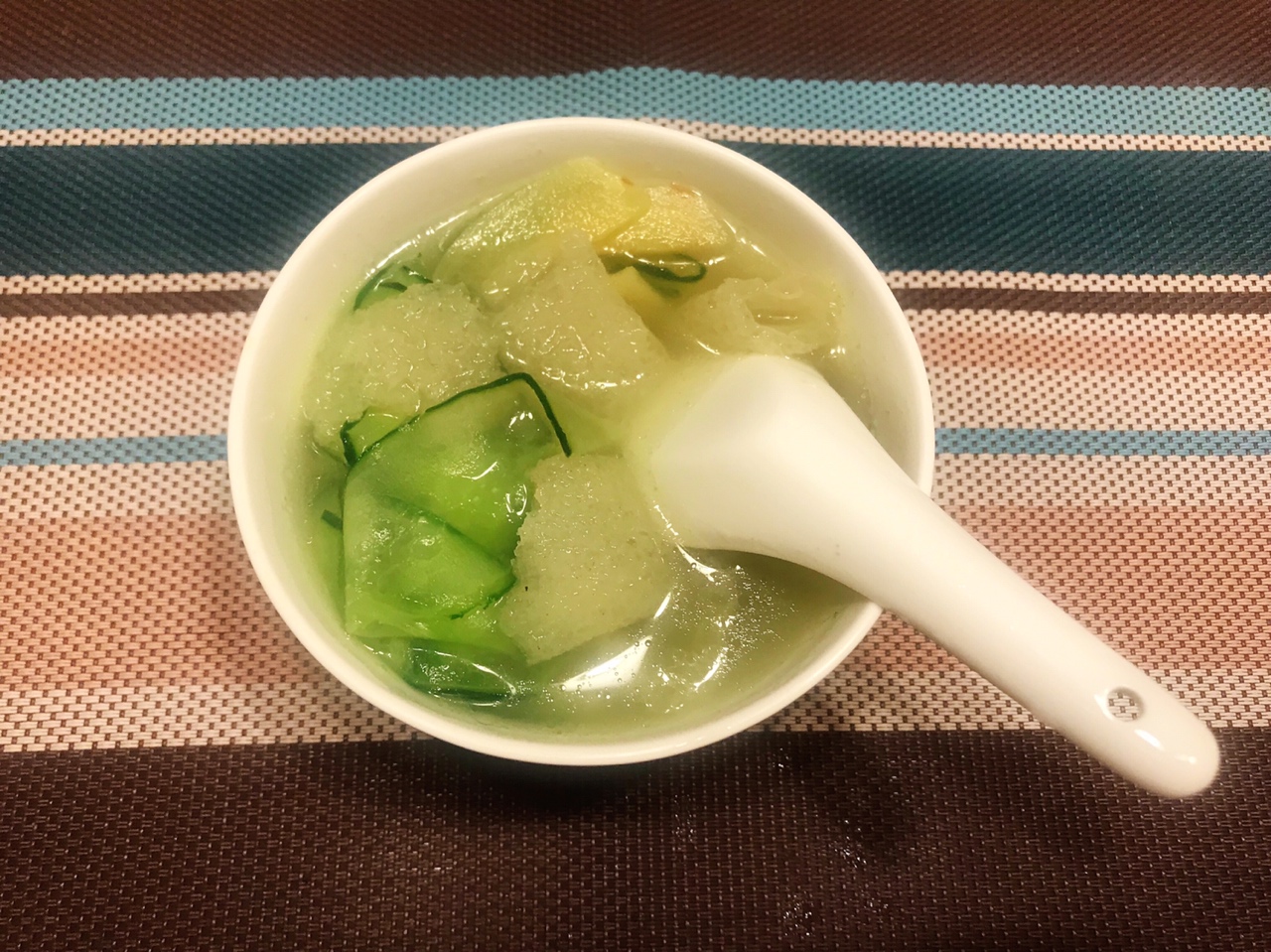 节后清肠胃，不一般的鲜亮~竹荪黄瓜汤•圆满素食
