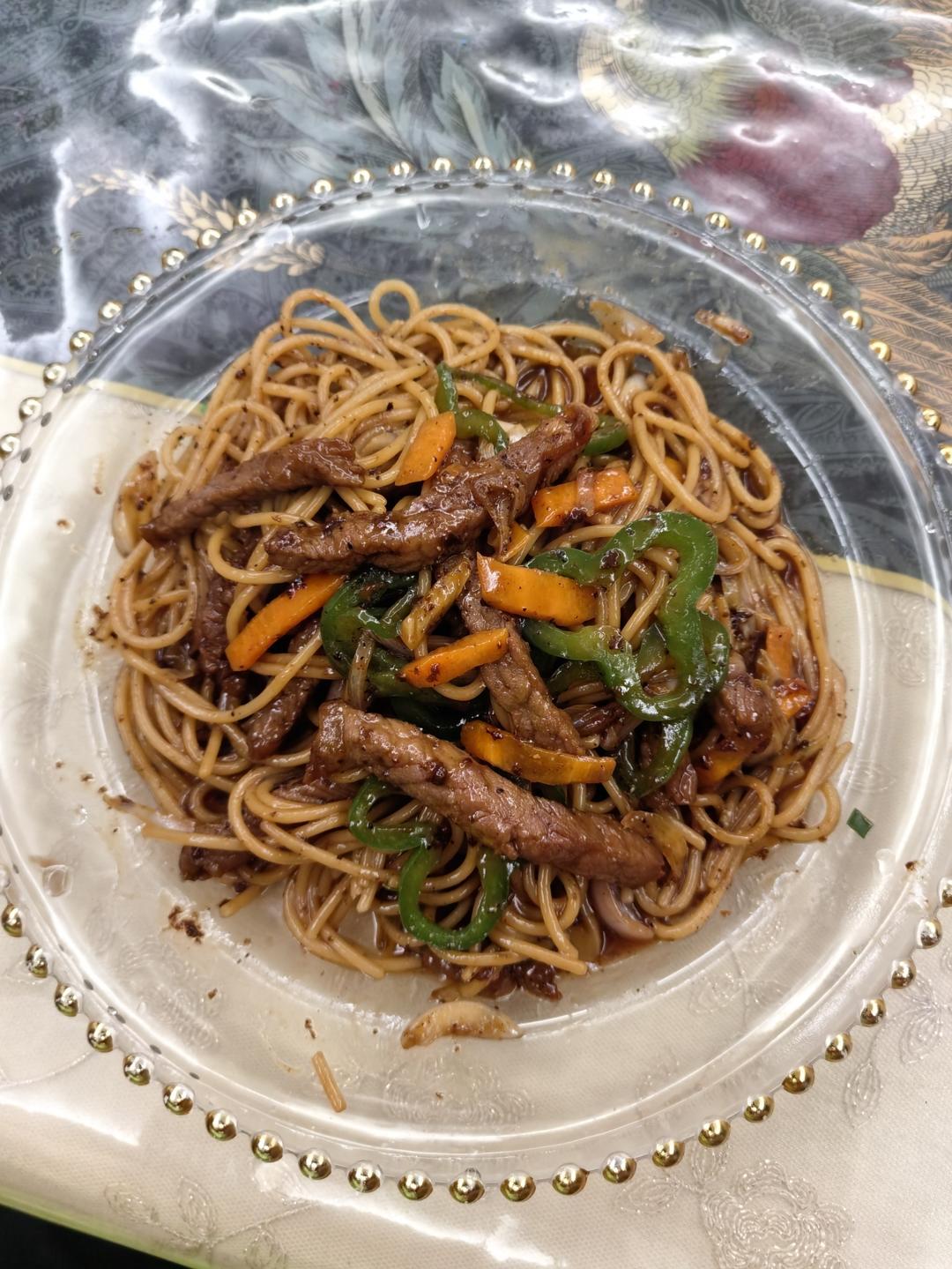 味道不输西餐厅的黑椒牛柳意面