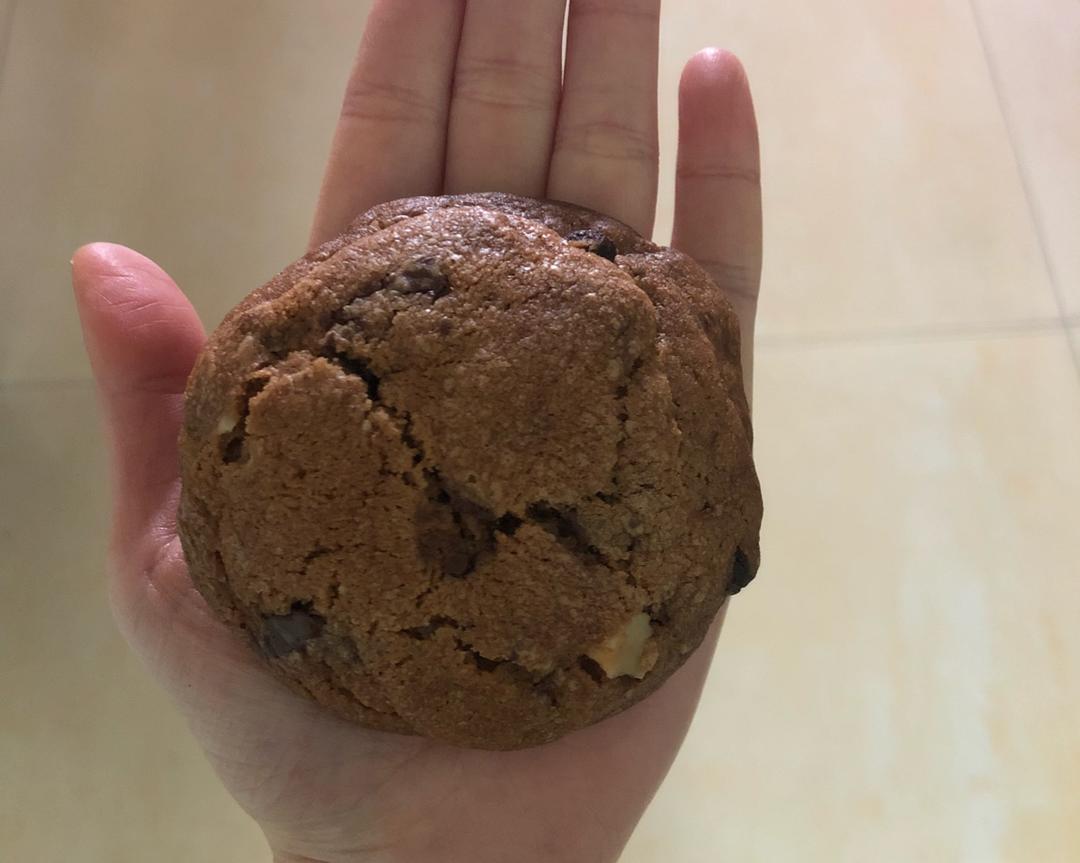 褐色黄油巧克力大曲奇