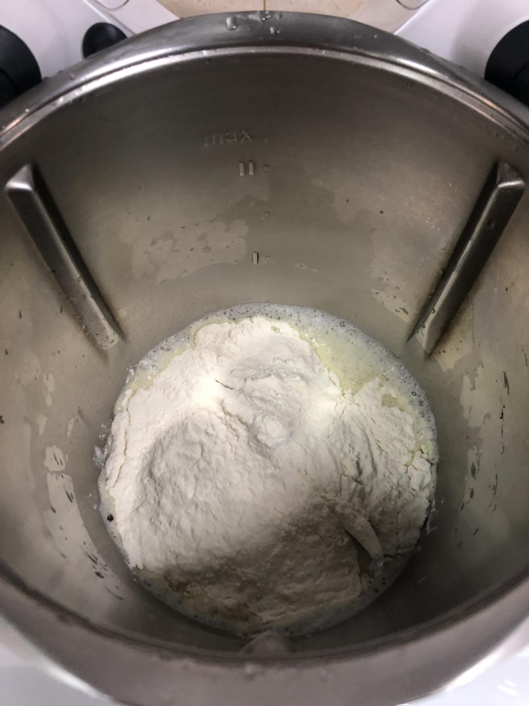 纯奶手撕吐司的做法 步骤1