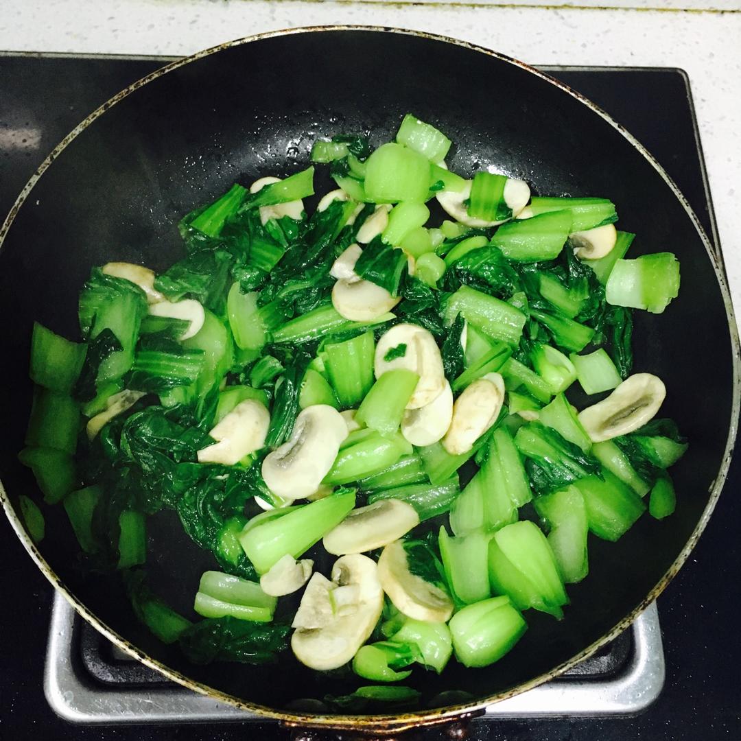 青菜炒蘑菇