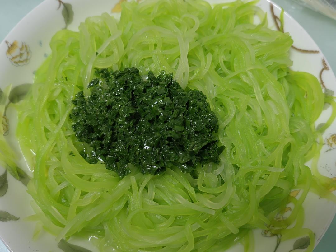 葱油莴笋丝的做法 步骤7