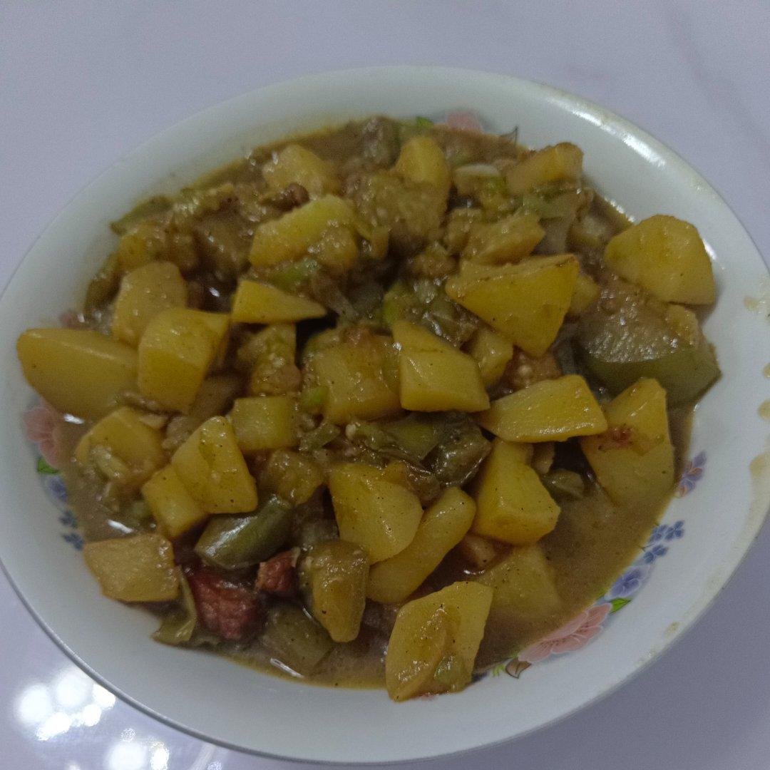 土豆炖茄子(东北菜)
