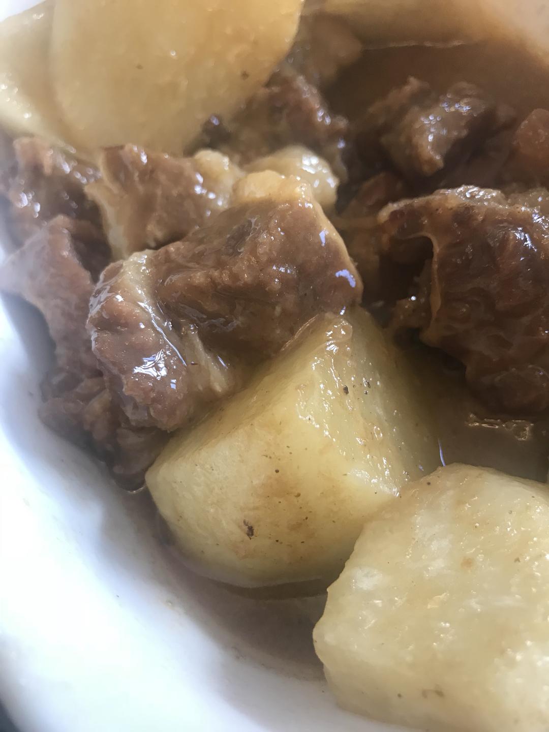 萝卜炖牛腩的做法