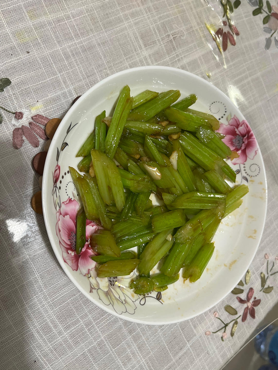 素炒芹菜