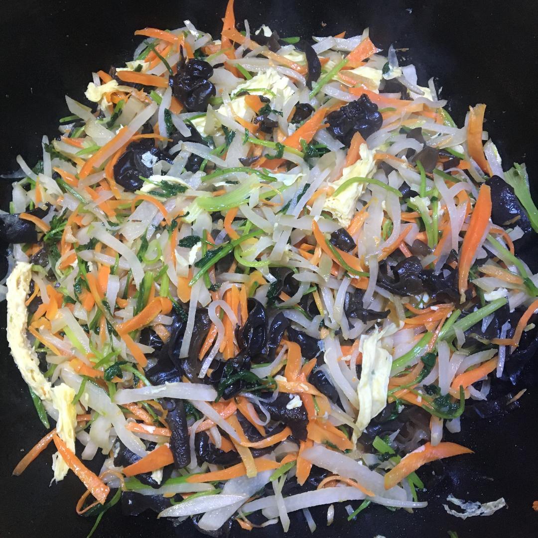 【炒咸食的做法步骤图，炒咸食怎么做好吃】瞧给你能的_下厨房