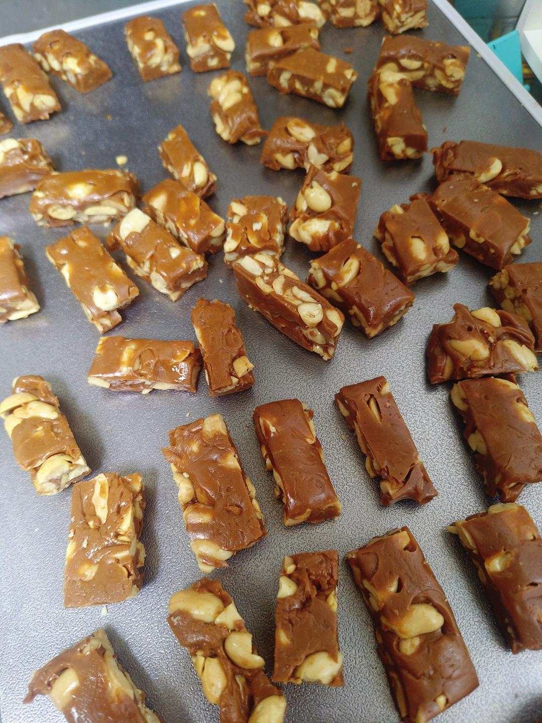 海盐杏仁太妃糖｜最好吃的糖果