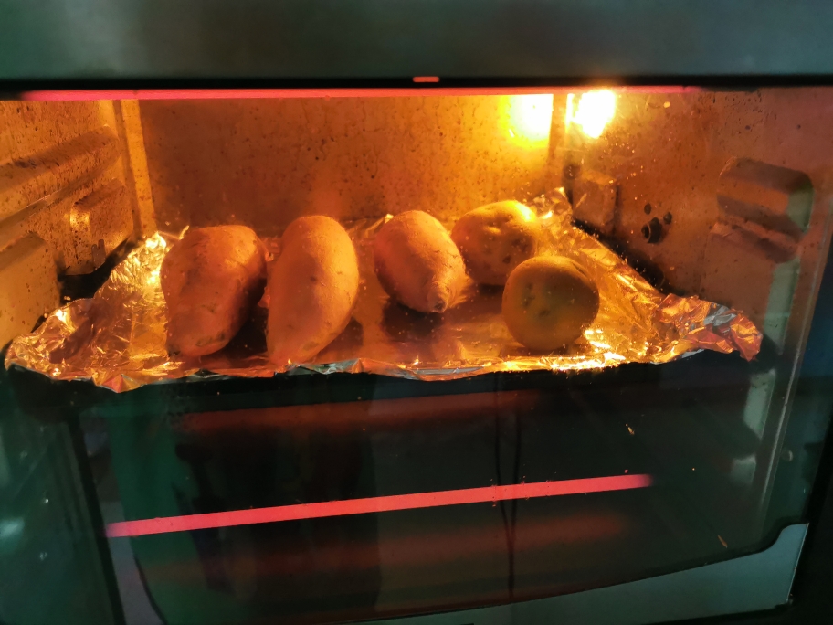 烤箱烤地瓜的做法