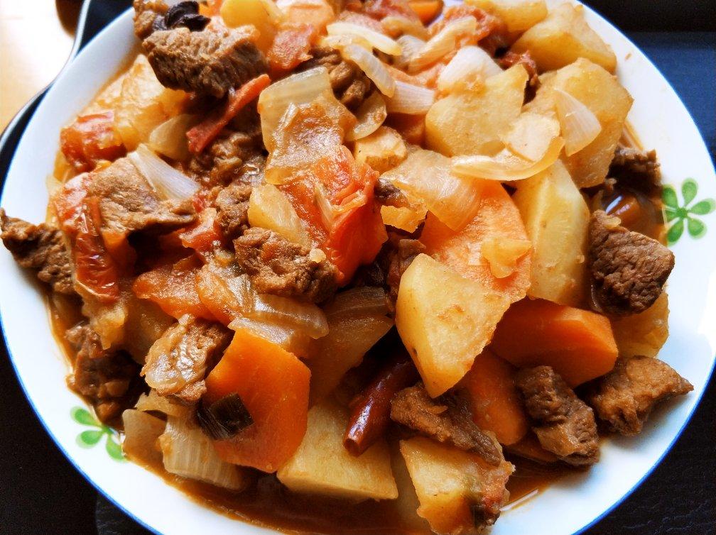 土豆炖牛腩