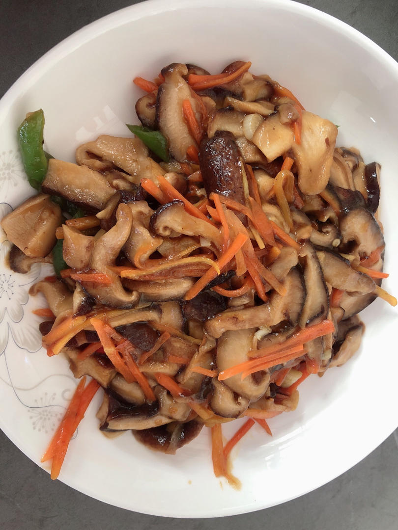 香菇这样炒比肉都好吃😋素炒香菇