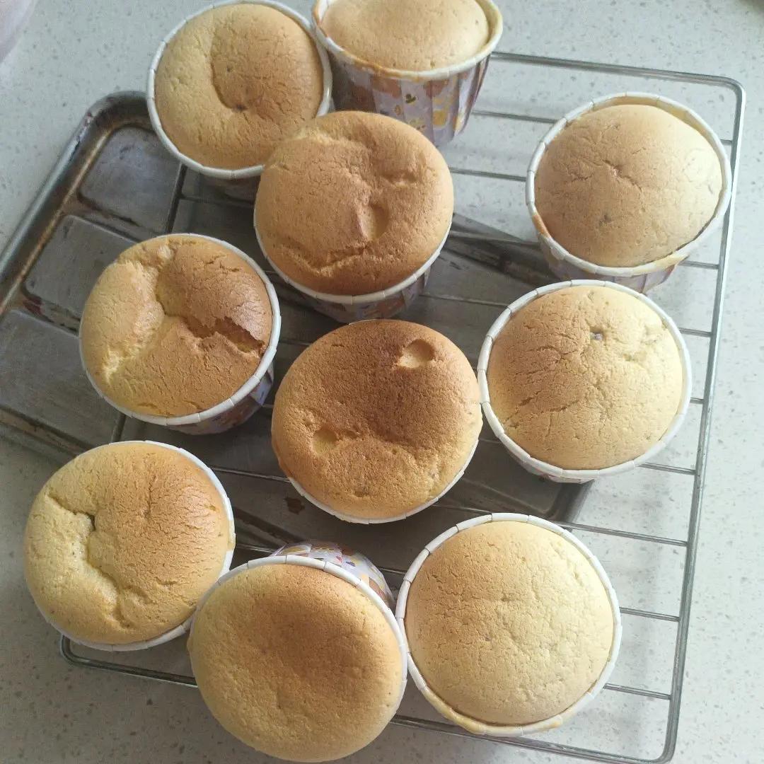 超好吃的纸杯蛋糕