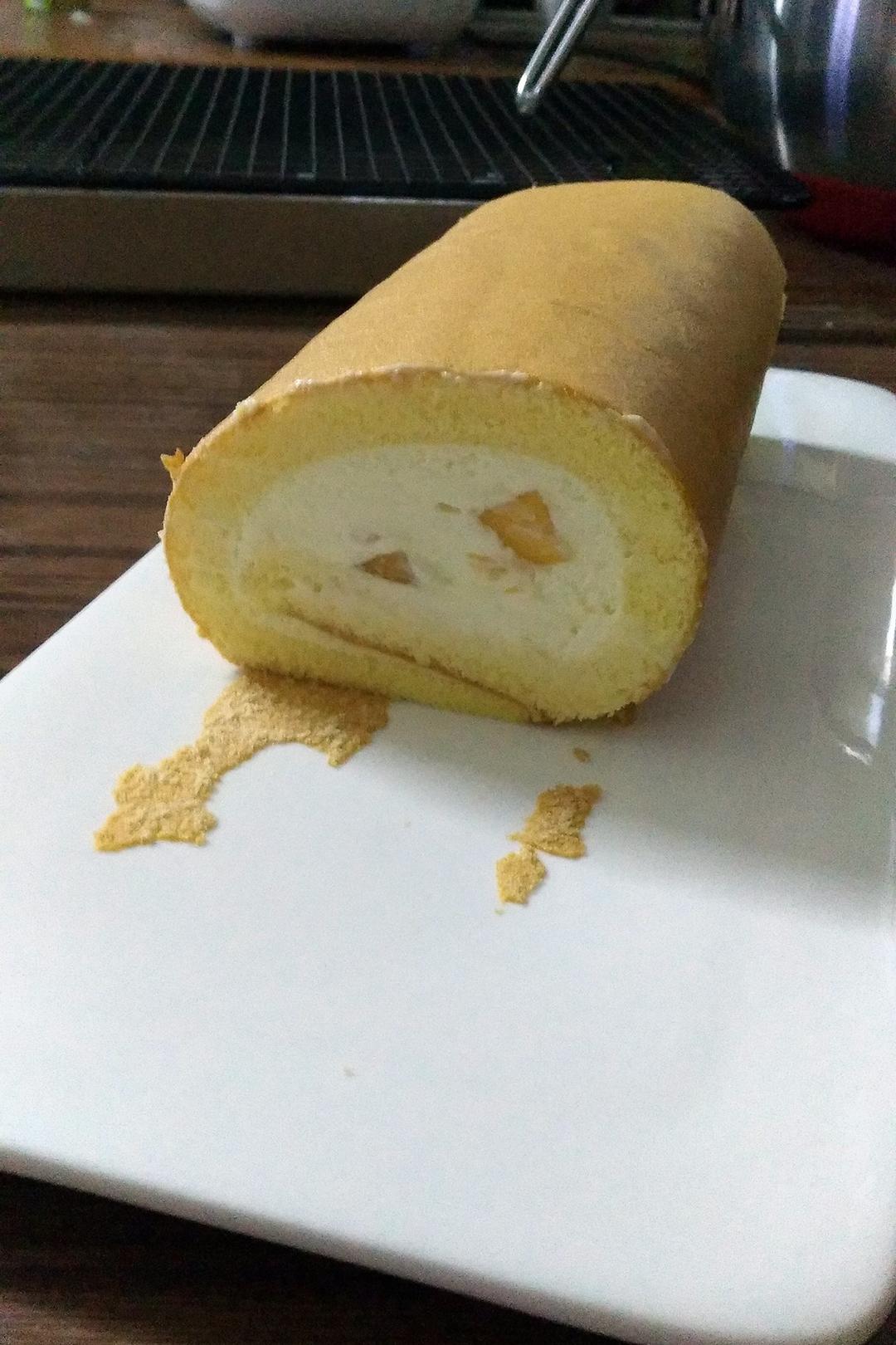 《Tinrry下午茶》教你做基础原味蛋糕卷