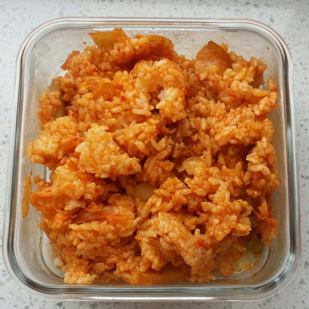 辣白菜炒五花肉 Korean Spicy Cabbage with Fried Pork Belly