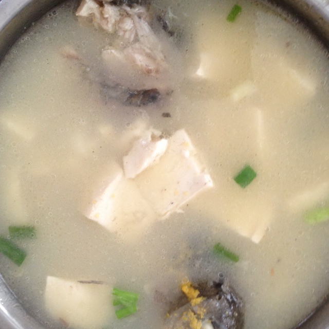 鲫鱼豆腐汤