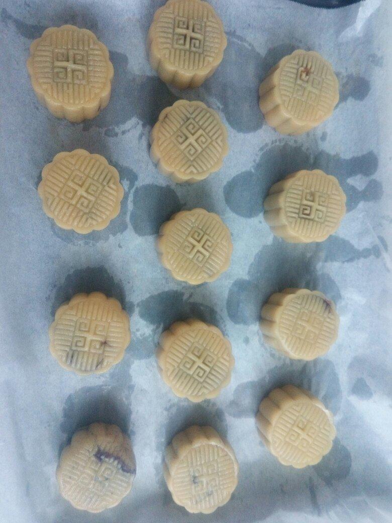 广式蛋黄月饼（75克、50克、各种规格都有）
