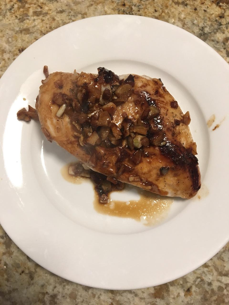 酷炫屌炸天好吃的煎鸡胸肉（香蒜蜂蜜煎鸡胸肉）