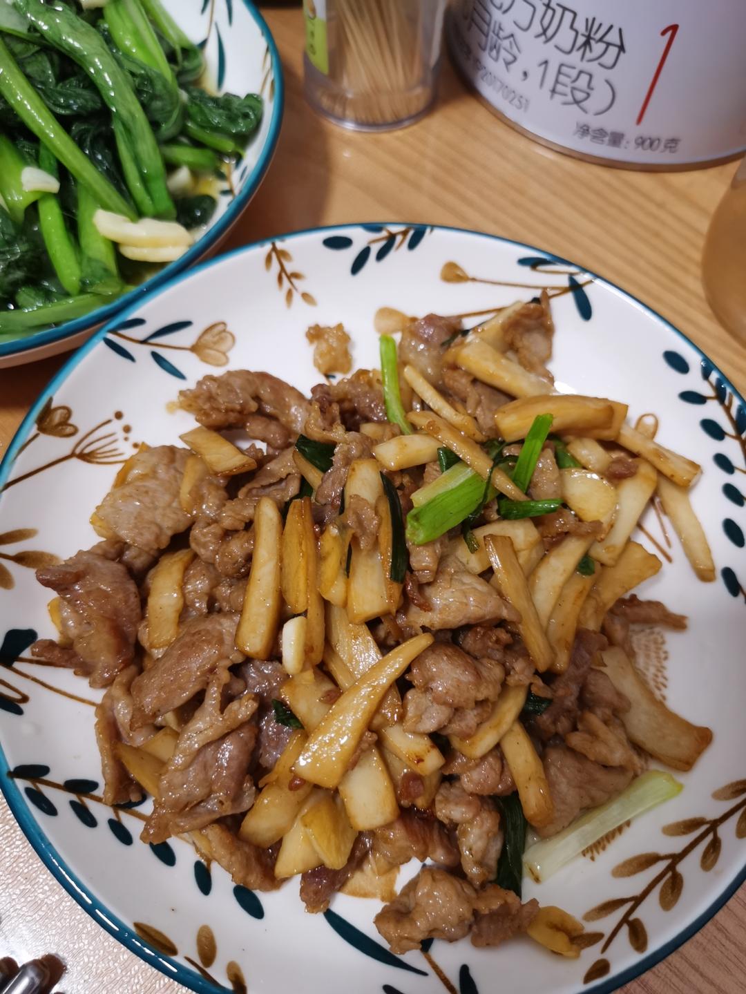 杏鲍菇炒肉