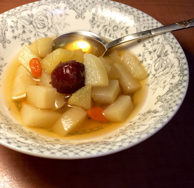 木木木森森做的补气血的什锦水果羹(苹果梨山楂)